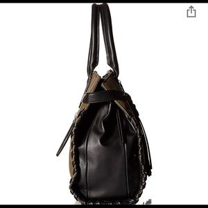 jessica simpson mila satchel